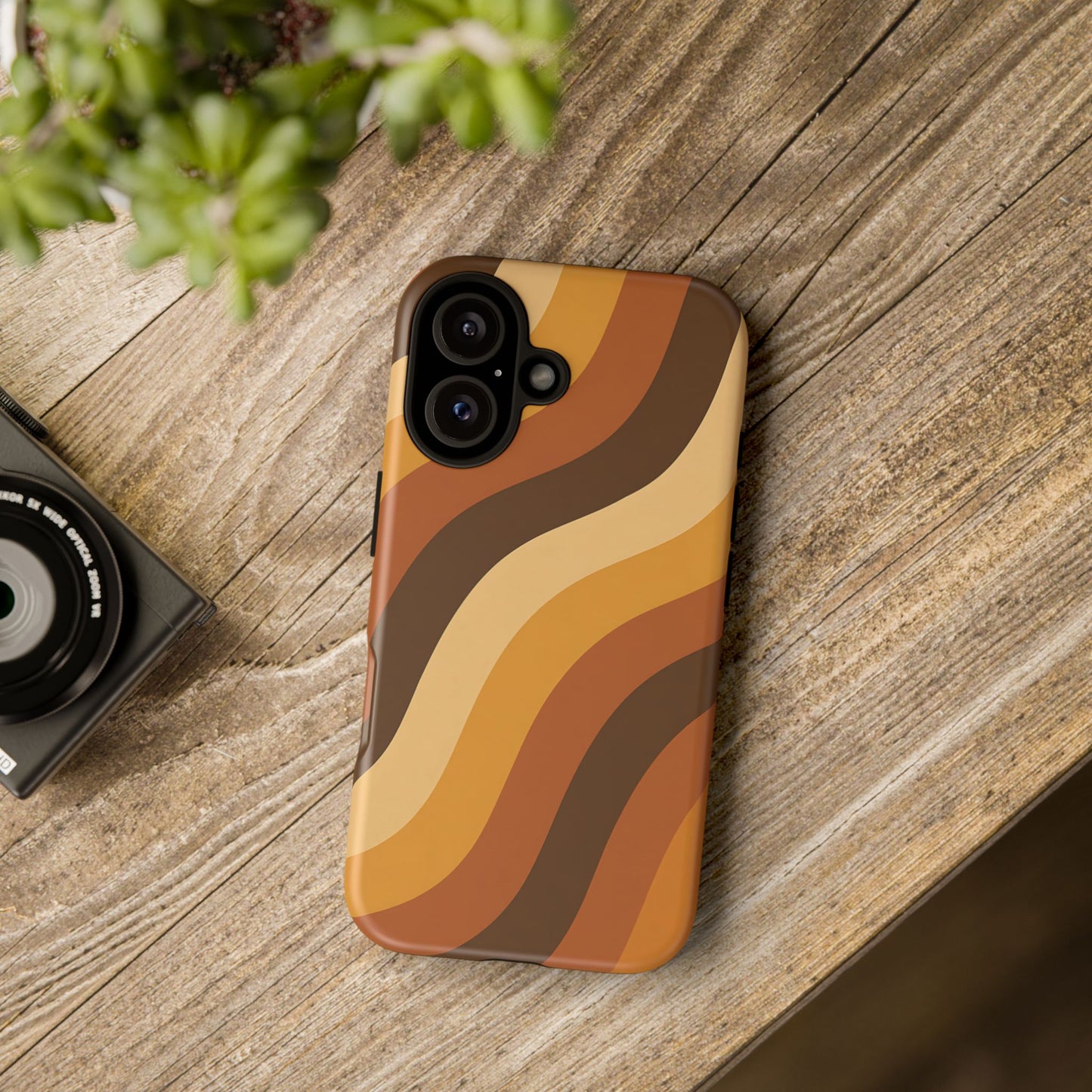 Retro Wave Stripes iPhone Case – 70s-Inspired Earth Tone Swirl Design