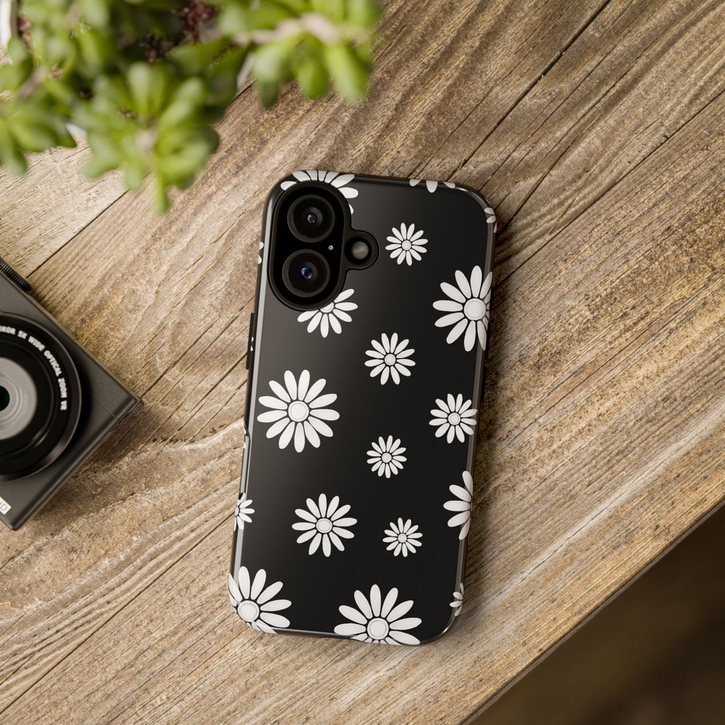 Retro Black & White Daisy Phone Case – Bold Floral Pattern with 3D Wrap Design