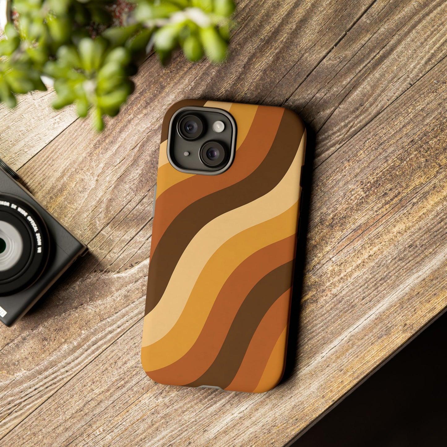 Retro Wave Stripes iPhone Case – 70s-Inspired Earth Tone Swirl Design