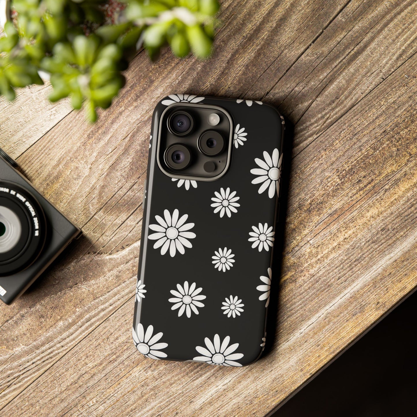 Retro Black & White Daisy Phone Case – Bold Floral Pattern with 3D Wrap Design