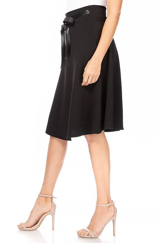 Black Solid A-line Skirt Side view