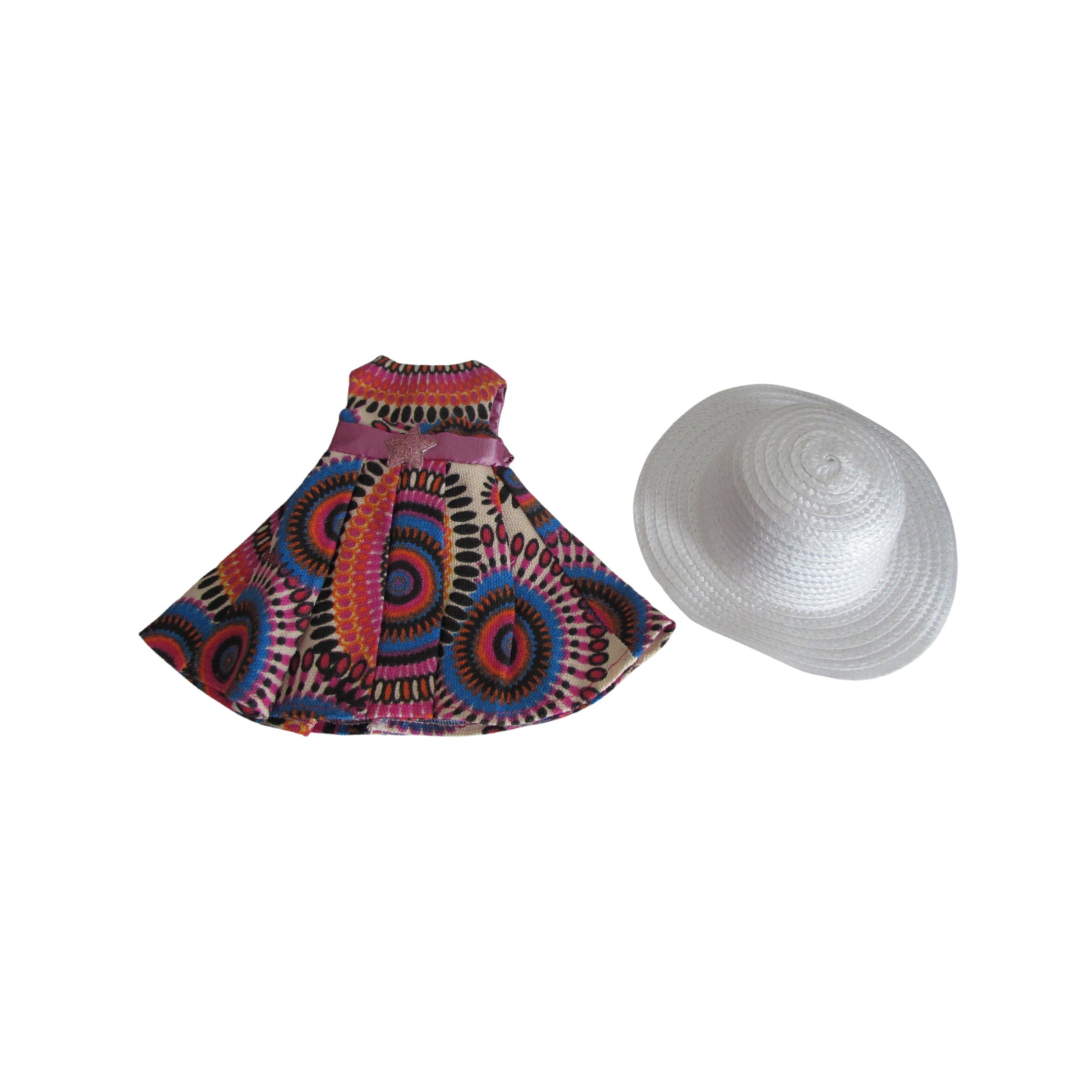 Pattern Dress with Hat for 14 1/2-inch dolls with doll Flat