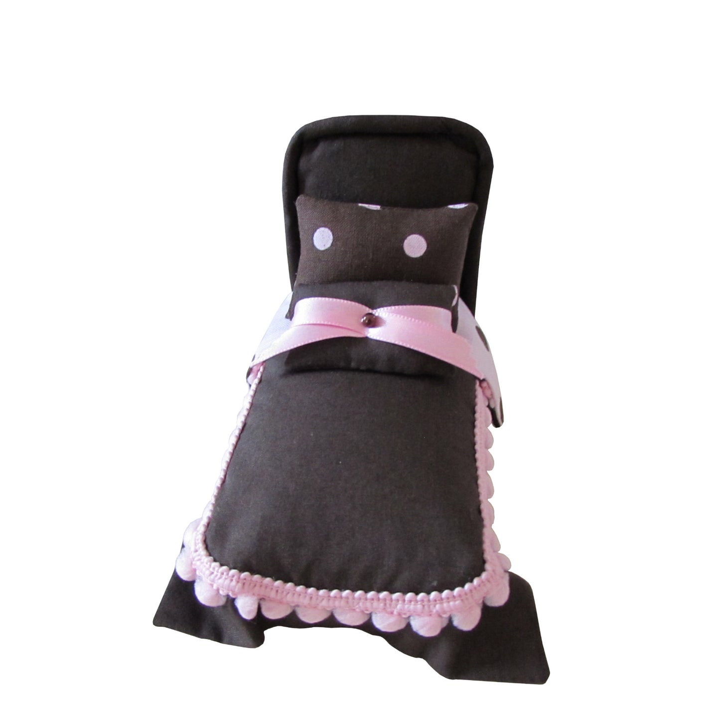 Brown Pincushion Bed wtih Pink-Trimmed Bedding Front view