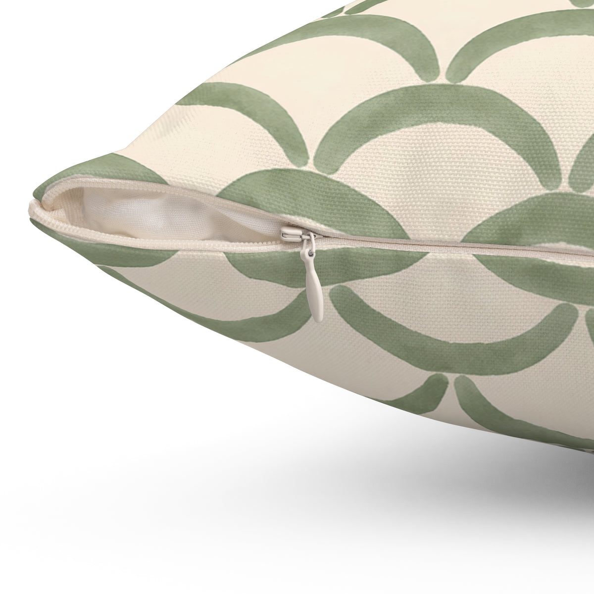 Green Scallop Pattern Decorative Pillow