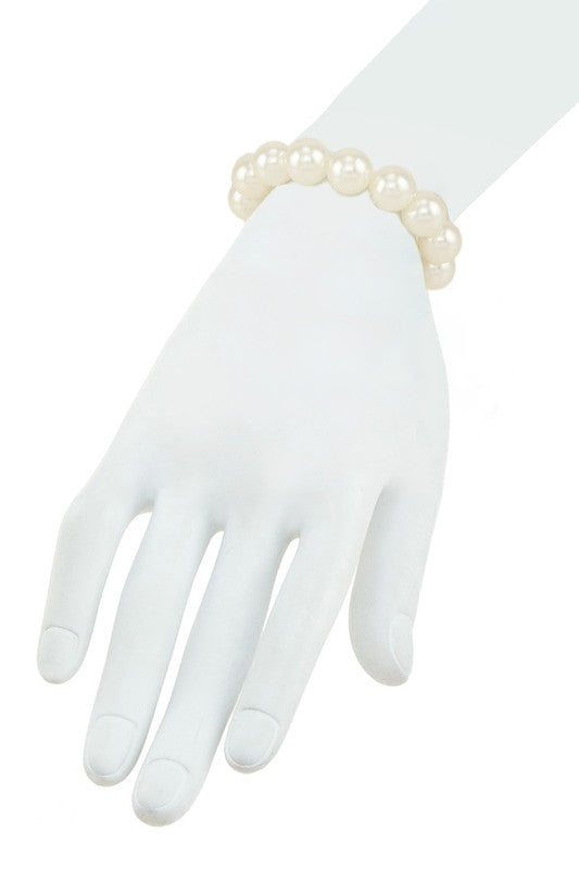 14mm Pearl Beaded Bracelet on Mannequin