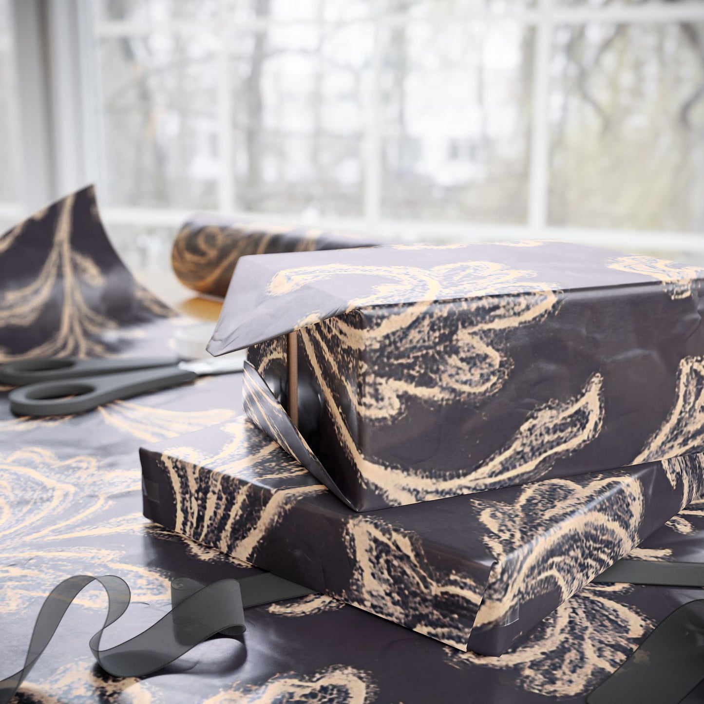 Elegant Floral Damask Wrapping Paper – Luxe Vintage-Inspired Gift Wrap in Glossy or Matte