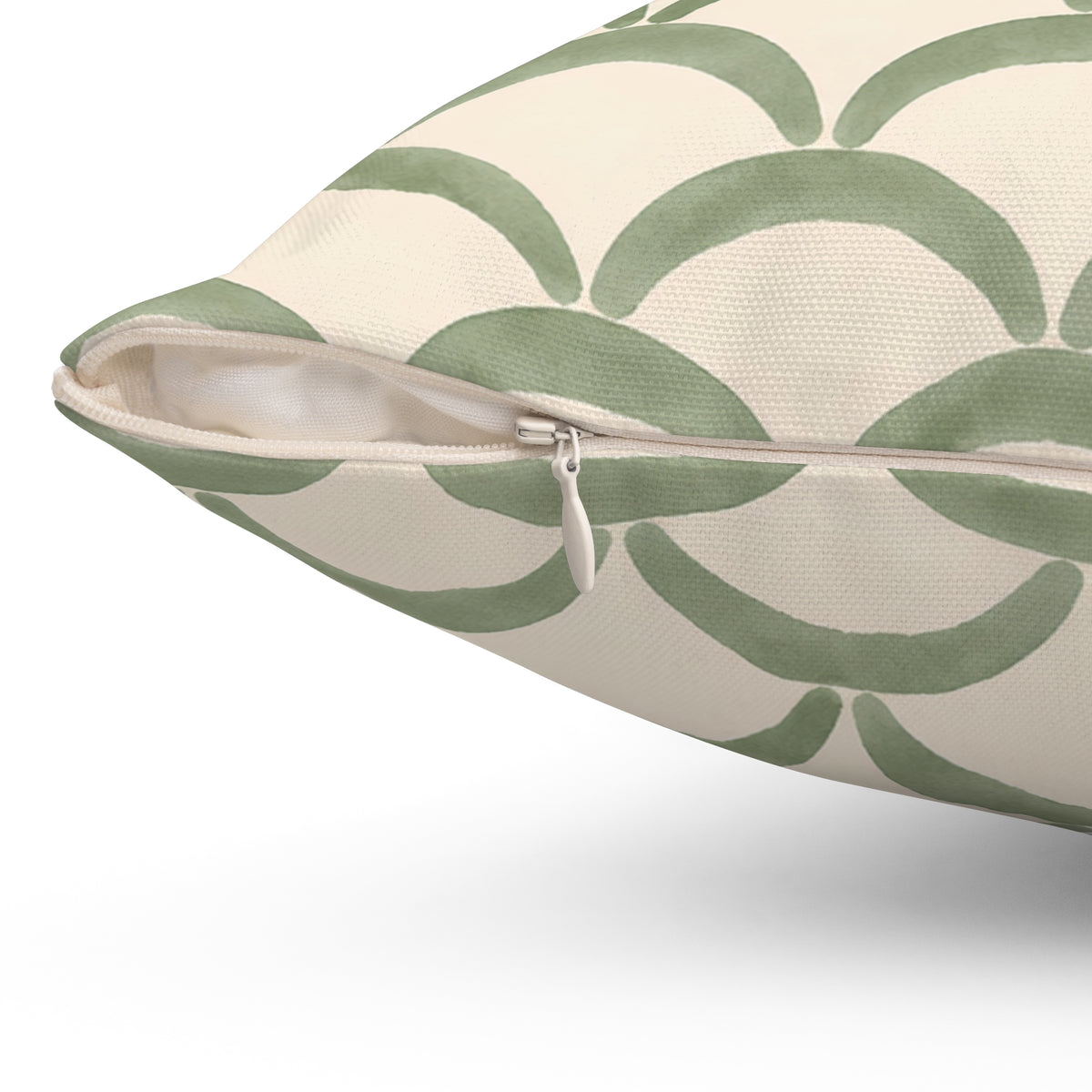 Green Scallop Pattern Decorative Pillow