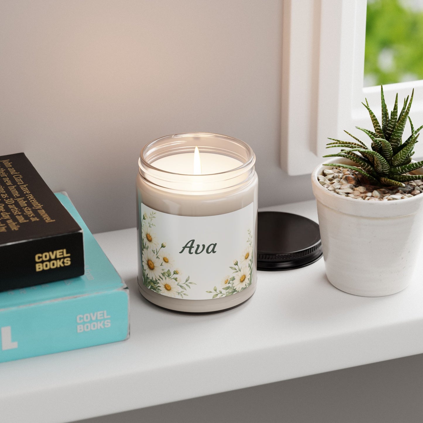 Personalized Daisy Soy Candle — 9oz Scented Jar, Custom Name ‘Ava’ — Floral Gift for Mother's Day, Birthdays & New Baby