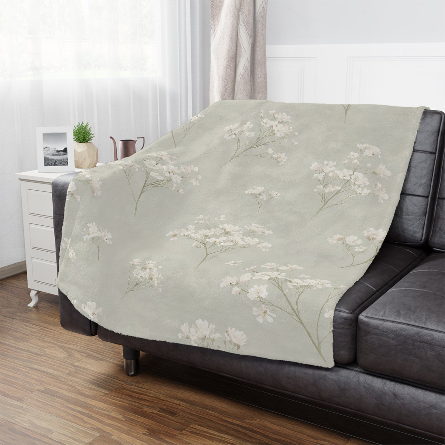 Floral Minky Blanket — Soft Neutral Baby’s Breath Throw for Nursery, Gift, & Cozy Home Decor
