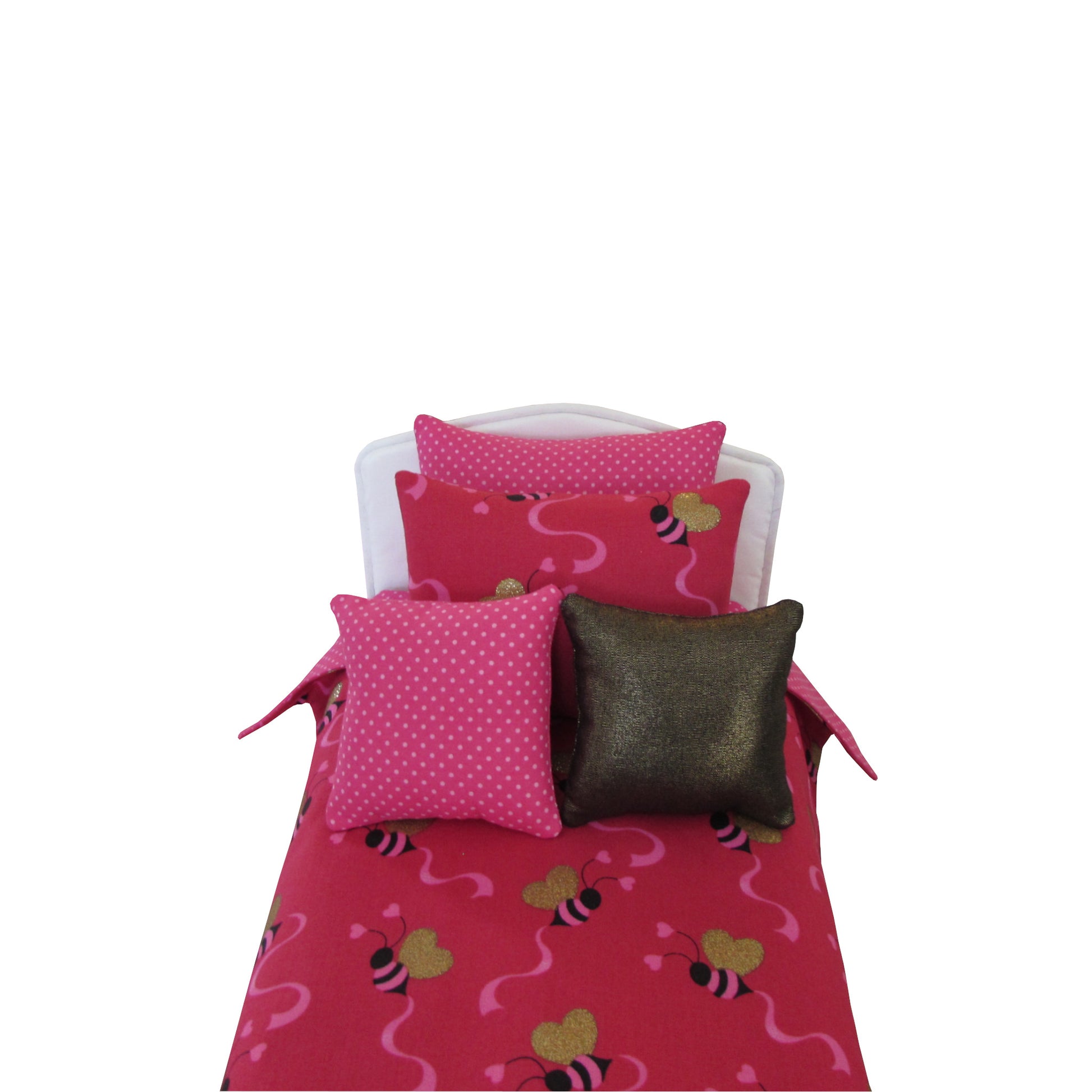 Bees and Hearts Reversible Doll Bedding for 14 1/2 inch dolls Front view Up Close
