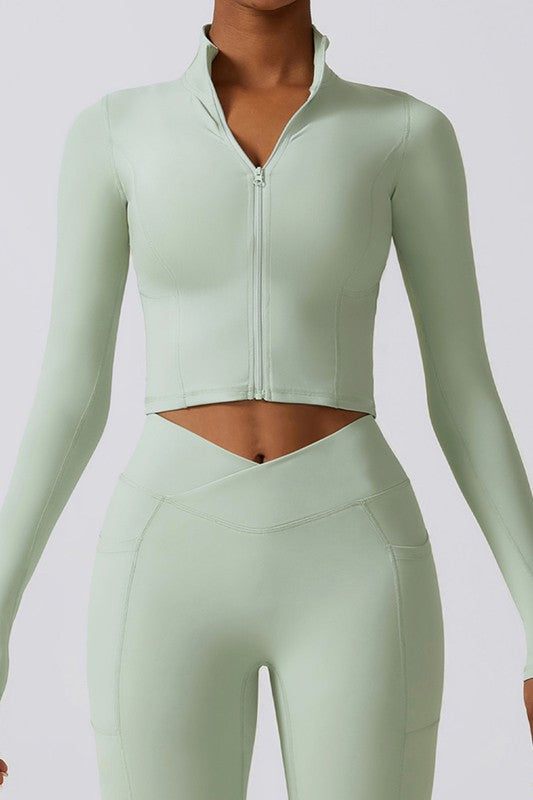 Green Quick-drying Long Sleeve Yoga Top Front view